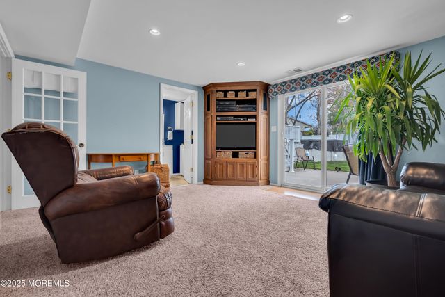 35 Villanova Drive, Jackson, NJ 08527