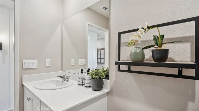 31238 Maple Bark Drive, Winchester, CA 92596