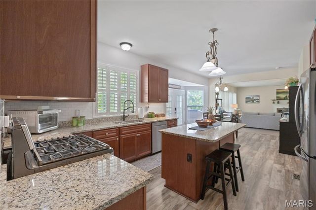 7357 Macleod Lane, O'fallon, MO 63368