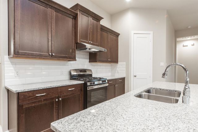 8706 Fox Trail Drive, Missouri City, TX 77459
