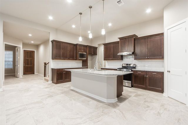 8706 Fox Trail Drive, Missouri City, TX 77459