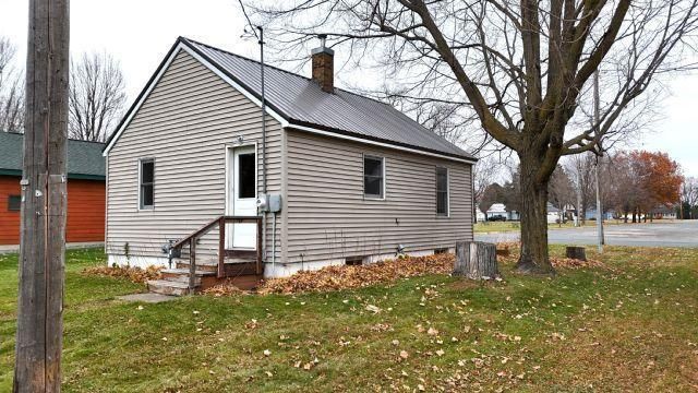 515 S 5th Street, Luck, WI 54853