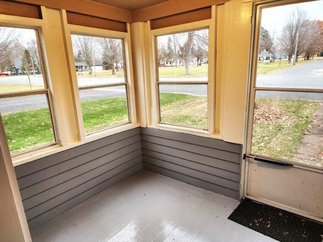 515 S 5th Street, Luck, WI 54853