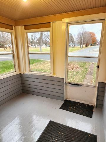 515 S 5th Street, Luck, WI 54853