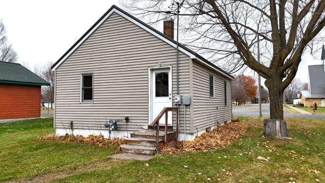 515 S 5th Street, Luck, WI 54853