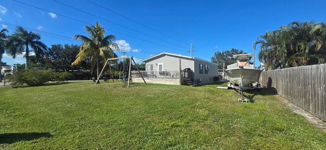5005 SE Chris Avenue, Stuart, FL 34997