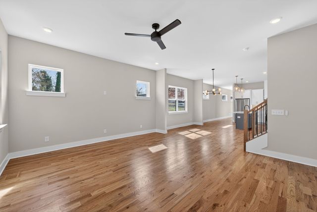 1109 Parker St, Columbia, TN 38401