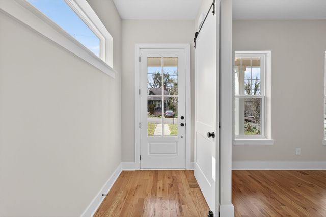 1109 Parker St, Columbia, TN 38401