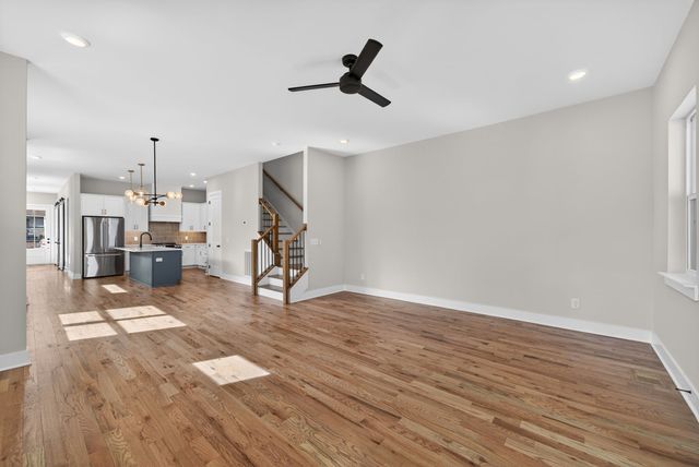 1109 Parker St, Columbia, TN 38401