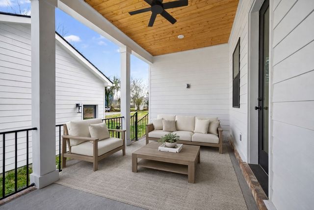 1109 Parker St, Columbia, TN 38401