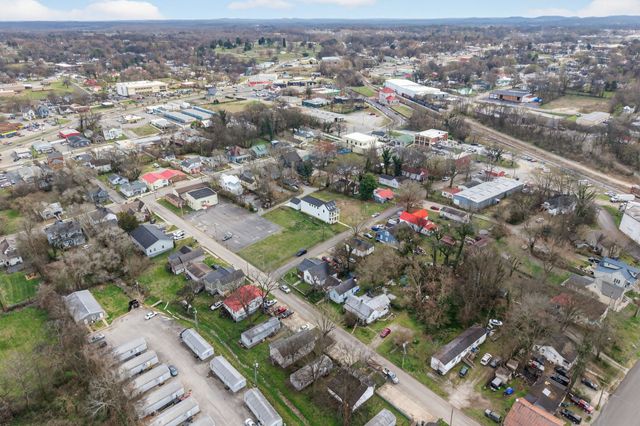 1109 Parker St, Columbia, TN 38401