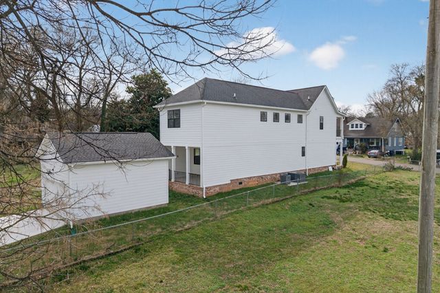 1109 Parker St, Columbia, TN 38401