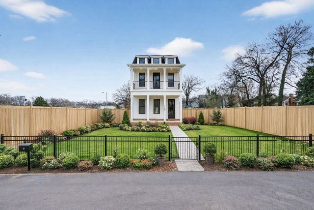 1109 Parker St, Columbia, TN 38401