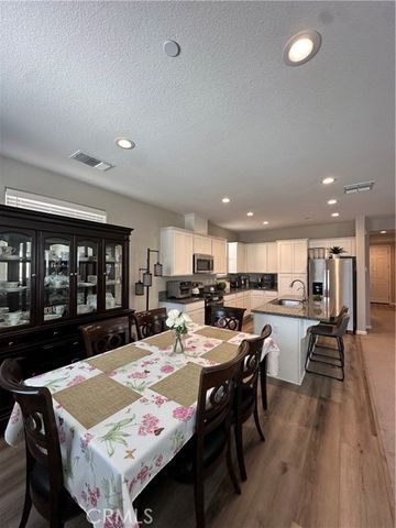 826 Courtney Court, Merced, CA 95348