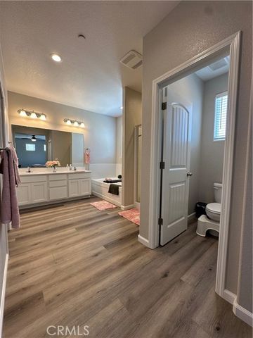 826 Courtney Court, Merced, CA 95348