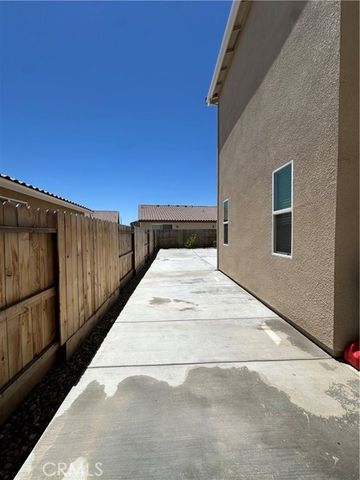 826 Courtney Court, Merced, CA 95348