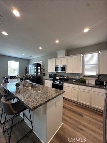 826 Courtney Court, Merced, CA 95348