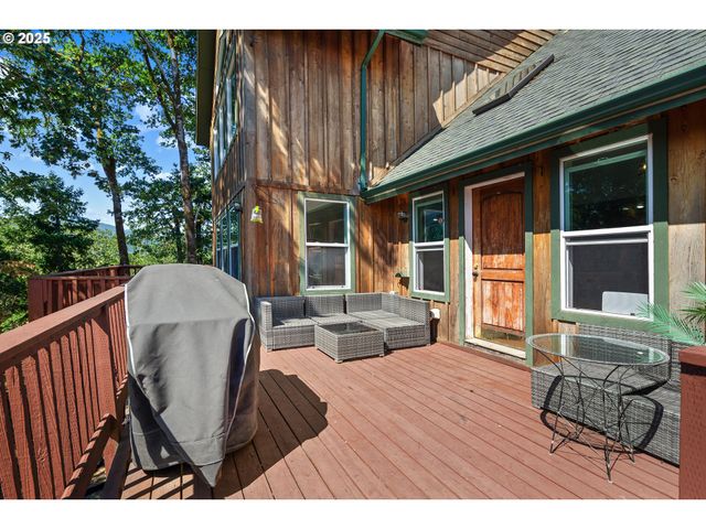 5655 VIOLET Dr, Sheridan, OR 97378