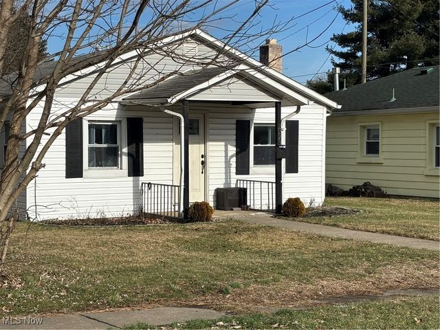 2223 Norwood Boulevard, Zanesville, OH 43701