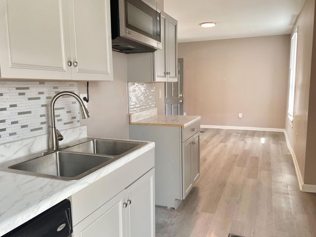 1390 E Livingston Avenue, Columbus, OH 43205