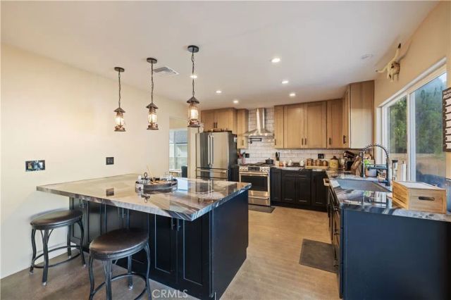 28975 Lotusgarden Dr, Canyon Country, CA 91387