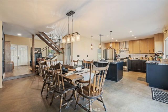 28975 Lotusgarden Dr, Canyon Country, CA 91387