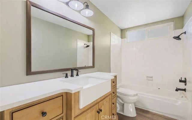 28975 Lotusgarden Dr, Canyon Country, CA 91387