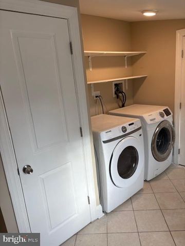 377 DELMAR ST, Philadelphia, PA 19128