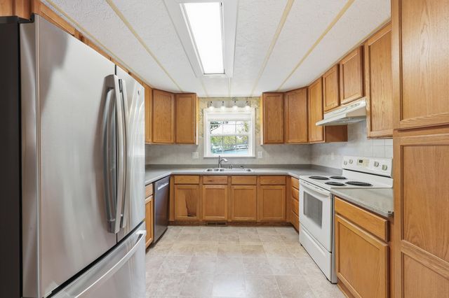 613 Reef Ct., Myrtle Beach, SC 29588