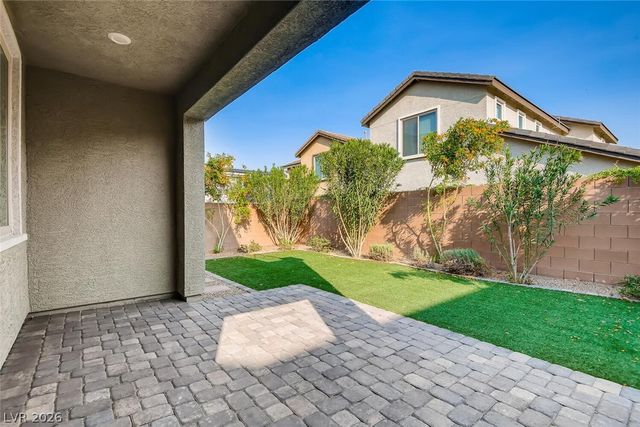 3188 Fern Nook Avenue, Henderson, NV 89052