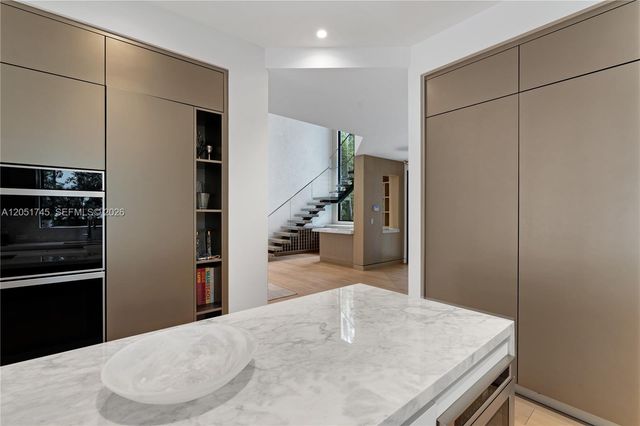 4442 Prairie Avenue, Miami Beach, FL 33140