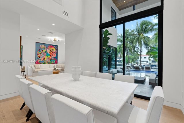 4442 Prairie Avenue, Miami Beach, FL 33140