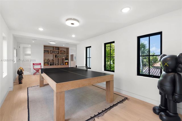 4442 Prairie Avenue, Miami Beach, FL 33140