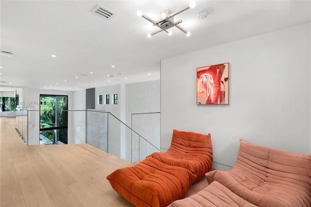 4442 Prairie Avenue, Miami Beach, FL 33140