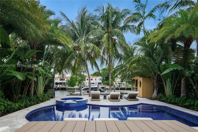 4442 Prairie Avenue, Miami Beach, FL 33140