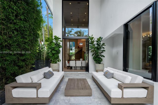 4442 Prairie Avenue, Miami Beach, FL 33140