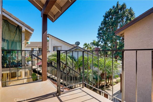 4881 Vista Dr 4, Huntington Beach, CA 92649