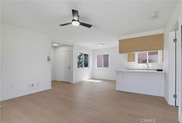 4881 Vista Dr 4, Huntington Beach, CA 92649