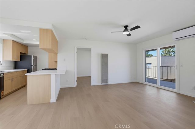 4881 Vista Dr 4, Huntington Beach, CA 92649