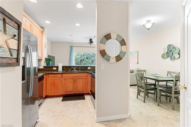 1373 Weeping Willow CT, Cape Coral, FL 33909