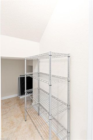 1373 Weeping Willow CT, Cape Coral, FL 33909