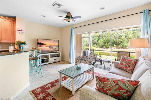 1373 Weeping Willow CT, Cape Coral, FL 33909