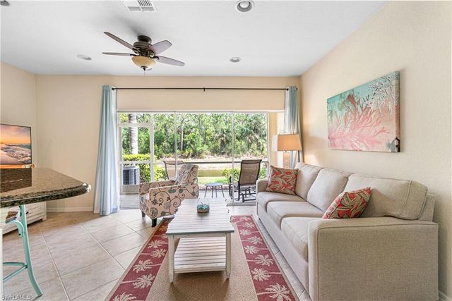 1373 Weeping Willow CT, Cape Coral, FL 33909