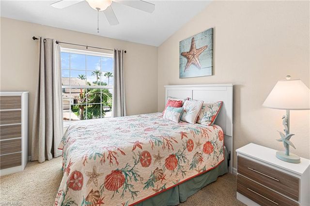 1373 Weeping Willow CT, Cape Coral, FL 33909