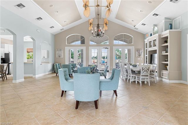 1373 Weeping Willow CT, Cape Coral, FL 33909