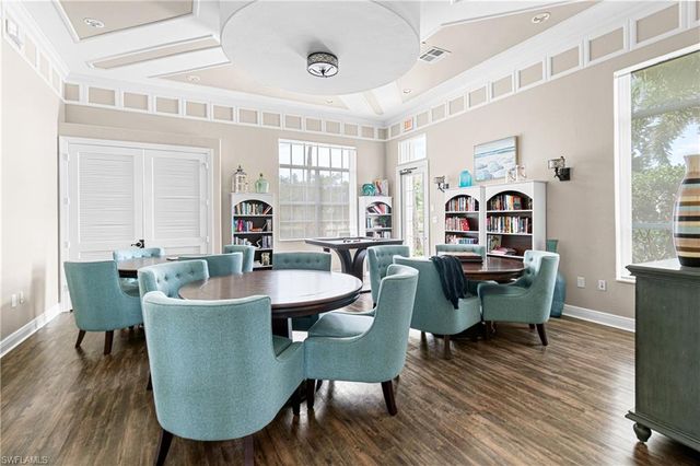 1373 Weeping Willow CT, Cape Coral, FL 33909