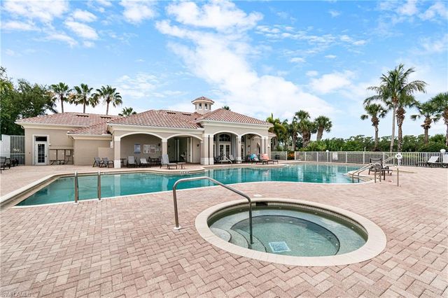1373 Weeping Willow CT, Cape Coral, FL 33909