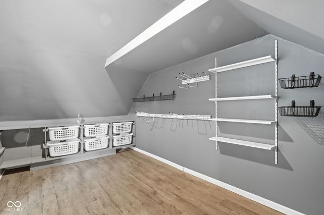 7975 Meadow Bend Circle, Indianapolis, IN 46259