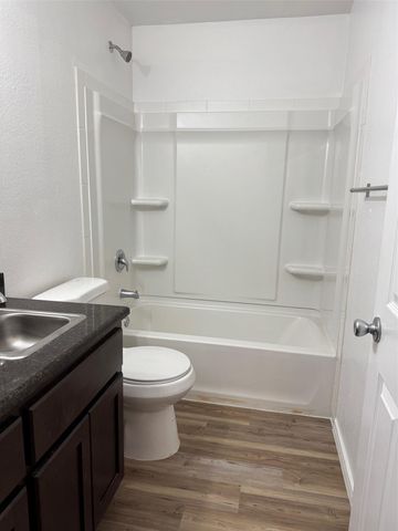 142 A VOSS PKWY A, Cedar Creek, TX 78612