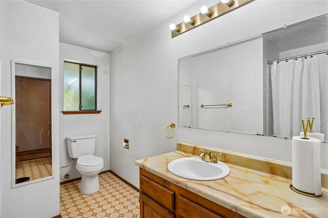 7503 John Dower Road W, Lakewood, WA 98499